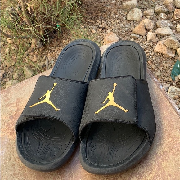 jordan sandals size 12